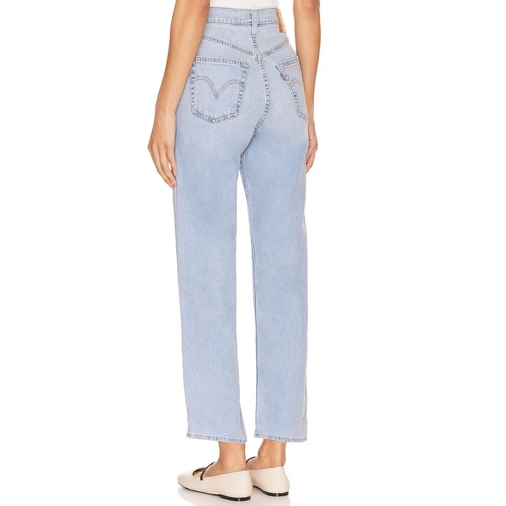 Levi's Women's Ribcage Straight Ankle Jeans - Picture 4 of 14
